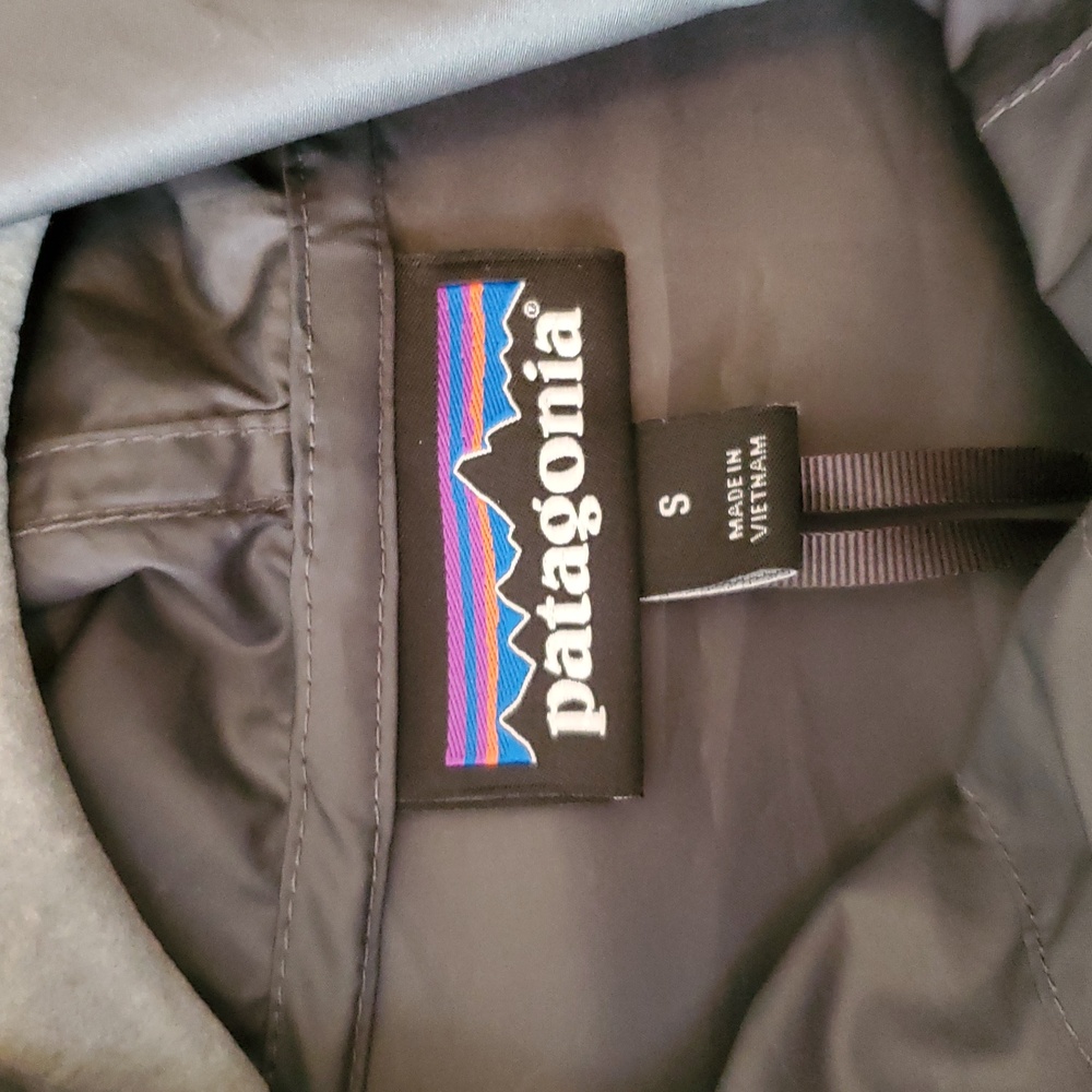 Patagonia Rain Jacket  Windbreaker Hooded Gray Full Zip Mens Size S - Picture 5 of 12